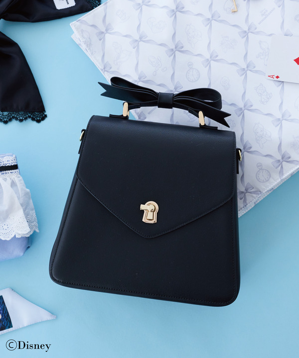 Maison de FLEUR Disney Collection「Alice in Wonderland」Alice/リボン2Wayショルダーバッグ　カラー：Black　価格：￥13,200