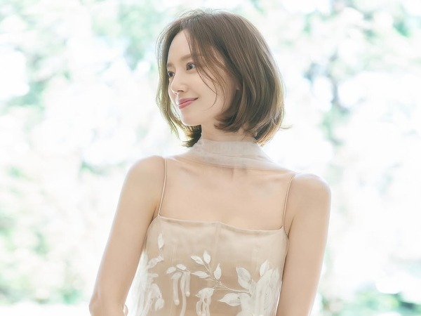 女優ムン・チェウォン、美しすぎるウェディングフォト大公開！「新郎が羨ましい…」【PHOTO】