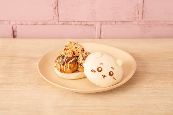 【大阪限定】ちいかわたこせんバーガー／「ちいかわベーカリー OSAKA」©nagano