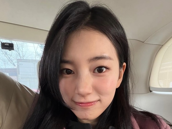 “国民の初恋”女優ペ・スジ、オフショットなのに完成度100％！プライベート姿がずるいほど可愛い【PHOTO】
