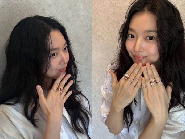 女優シン・ミナ、指先に輝く“4つの高級リング”！夫キム・ウビンも羨む大胆ショット【PHOTO】