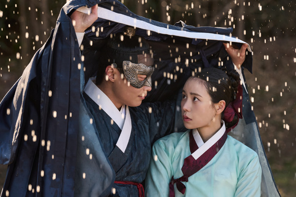 Netflixシリーズ「素晴らしき新世界」独占配信中