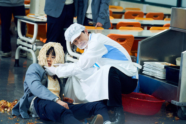 「鉄鎚教師」© 2026 Netflix, Inc.