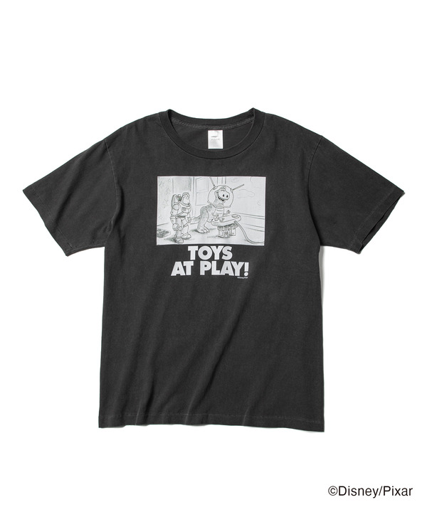 【トイ・ストーリー】ラフスケッチTシャツ：5,720円（税込）※「バズとレックス」ver.