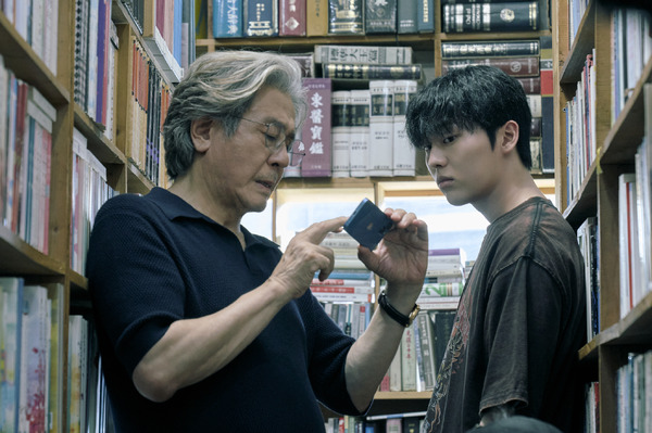 Netflixシリーズ「最後列からの声」独占配信中
