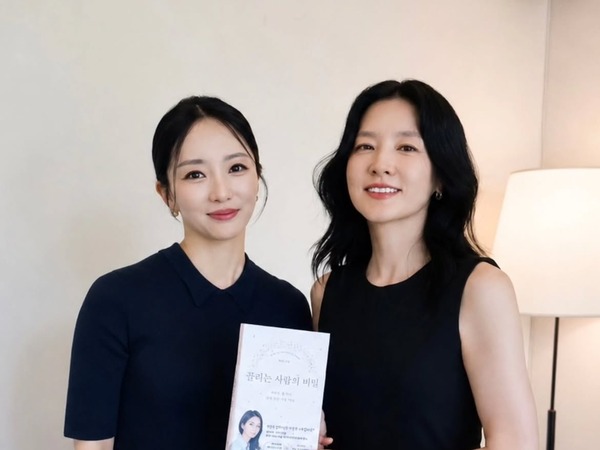 「美しさの擬人化」イ・ヨンエ、ナチュラルな姿でも圧倒的な品格…SNSでの心温まる交流も話題【PHOTO】