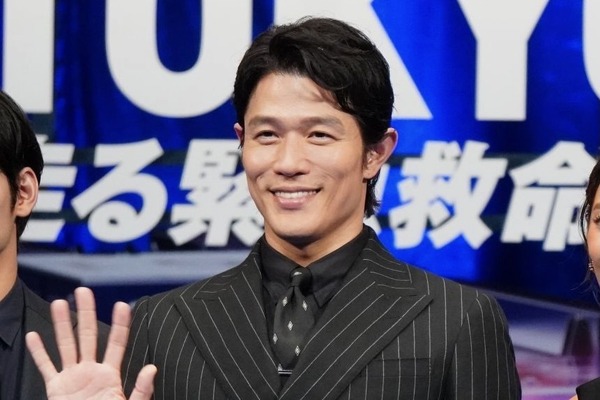鈴木亮平