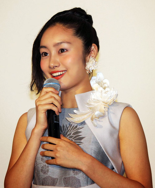 忽那汐里／『許されざる者』公開記念舞台挨拶