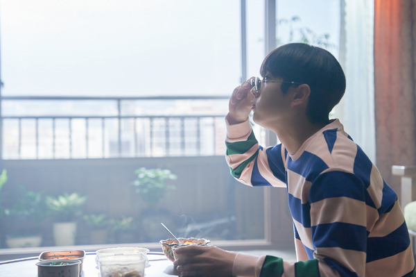 『あなたが母親の手料理を食べられる回数は、あとどれくらい残ってますか？』ⓒ 2026 SEMICOLON STUDIO & BY4M ALL RIGHTS RESERVED