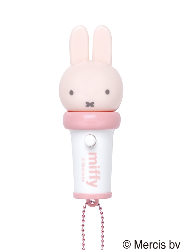 ミッフィー（ピンク）／Illustrations Dick Bruna © copyright Mercis bv, 1953-2026  www.miffy.com
