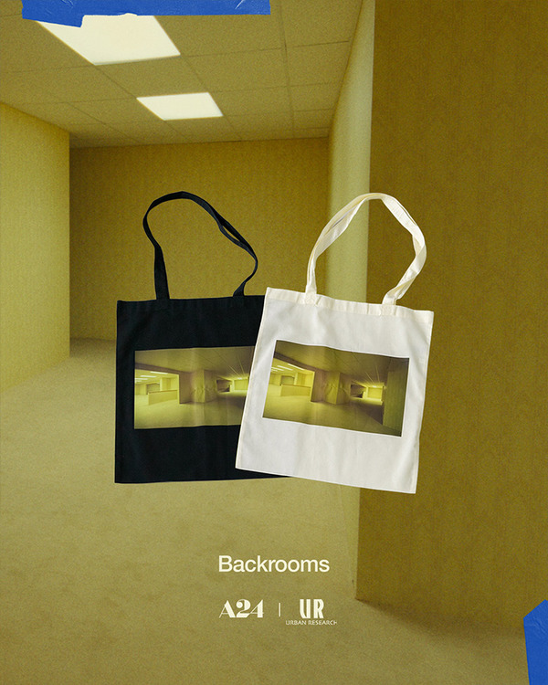 LIMINAL SPACE TOTE BAG 5,500円