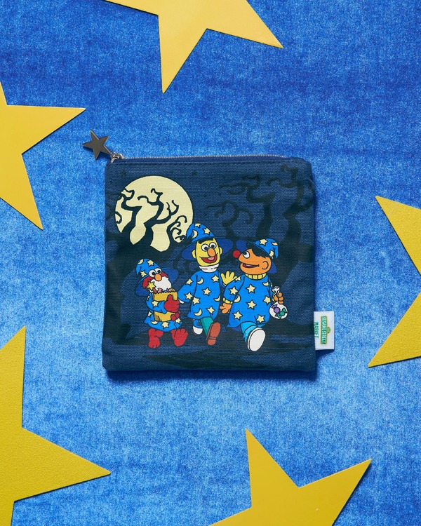 スクエアポーチ　￥2,750