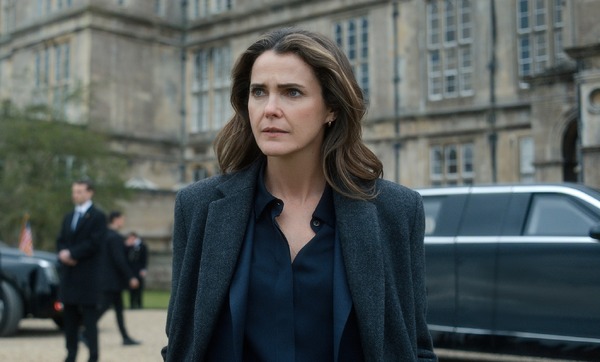 Netflixシリーズ「ザ・ディプロマット: シーズン4」10月15日独占配信
