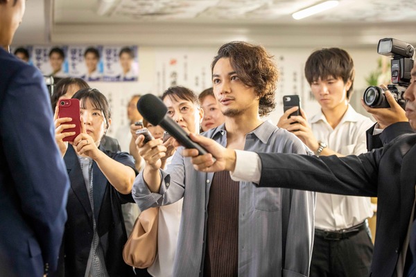 「ポリティカルパン」　（C）フジテレビ