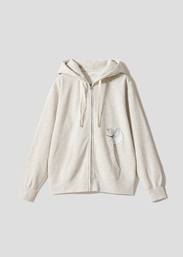 ゼロ｜ジップパーカー／¥9,900／©Disney