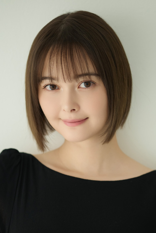 玉城ティナ