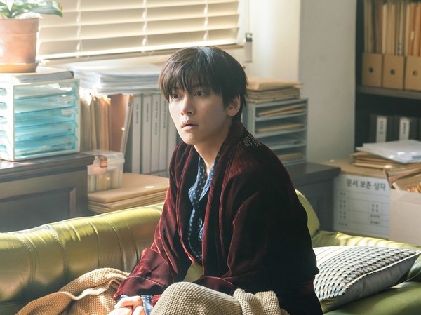 俳優チ・チャンウク、3年ぶりラブコメ復帰！豪華日韓タッグで魅せる新たなロマンス『メリーベリーラブ』今夜スタート