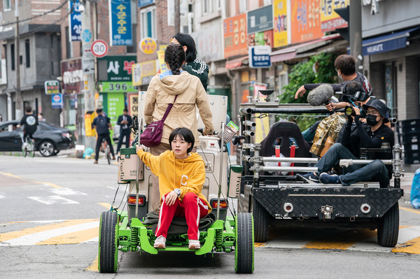 『ハイファイブ！』　© 2025 NEXT ENTERTAINMENT WORLD &amp; ANNAPURNA FILMS. All Rights Reserved.