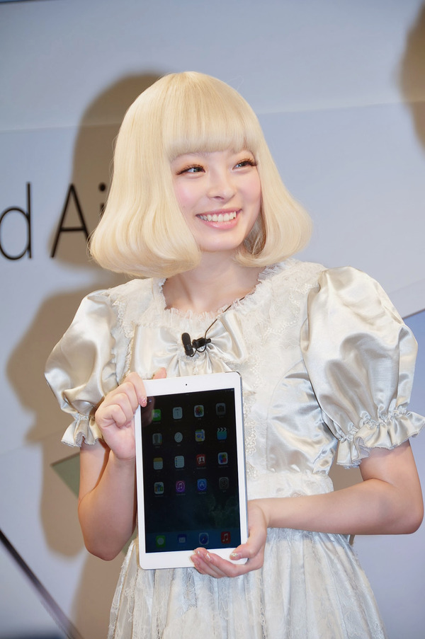 「iPad Air」発売イベント（きゃりーぱみゅぱみゅ）