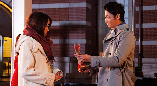 玉木宏＆高梨臨／『すべては君に逢えたから』-(C) 2013 「すべては君に逢えたから」製作委員会