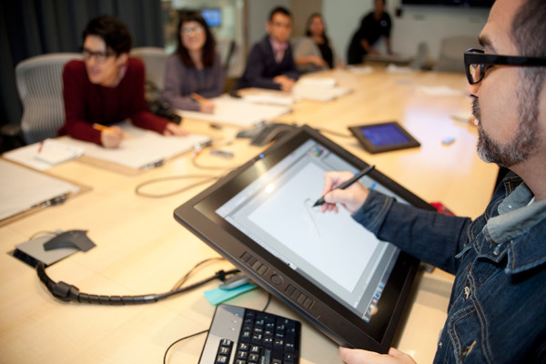 アート・ヘルナンデス／『プレーンズ』 in ディズニー・トゥーン・スタジオ（ロサンゼルス）