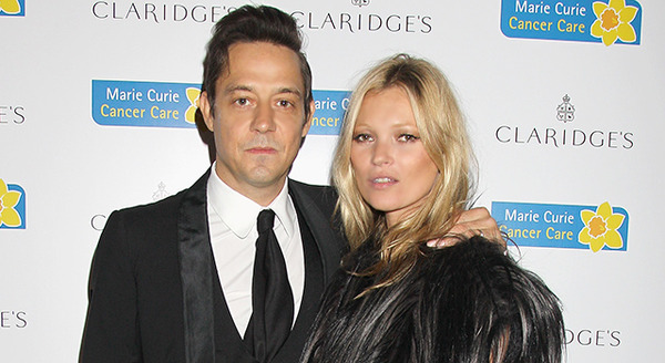 ジェイミー・ヒンス＆ケイト・モス-(C) Getty Images