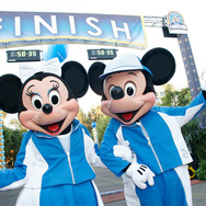 カリフォルニア ディズニーランド・リゾートでは、大人気のランディズニー・マラソン・イベントに、スーパーヒーローとコラボした新たなイベント「アベンチャーズ・スーパーヒーロー・ハーフマラソン・ウィークエンド」が登場。今年の11月14日～16日にかけての週末に開催される。&copy;Disney