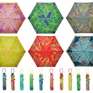 新作展示会「鈴木マサル傘展 -持ち歩くテキスタイル-」を5月8日（木）～18日（日）の期間、東京・表参道のスパイラルガーデンで開催になる。今年は待望の折りたたみ傘のラインナップも登場する。写真：折りたたみ傘のテキスタイル