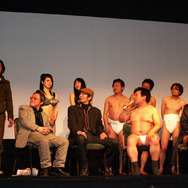 監督たちがふんどしで登場！　『片腕マシンガール』の爆笑舞台挨拶　photo：Megumi Shibata
