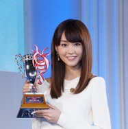 日本ネイリスト協会の「ネイルクイーン2014」授賞式