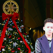 新曲を披露した、清水翔太／クリスマス限定プロジェクション・マッピングショー「クリスマス・キャロル・クロック」 in イクスピアリ
