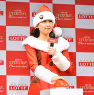 スケートへの想いを語った、浅田真央／「クリスマス・チョコツリー」点灯式