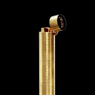 「イヴ・サンローラン・ボーテ」の伝説的ロングセラーアイテムが、1本55万円（本体価格）という、ハイエンドなモデルで限定発売！
