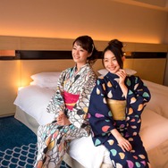 ヒルトン東京ベイで、ファッションブランド「ツモリチサト（tsumori chisato）」とのコラボレーションによる、浴衣付きの女性2人旅向け“浴衣女子旅”宿泊プランを販売スタート！