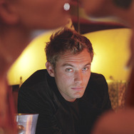 『アルフィー』　メイン