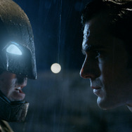 『バットマン vs スーパーマン　ジャスティスの誕生』- (C) 2015 WARNER BROS. ENTERTAINMENT INC., RATPAC-DUNE ENTERTAINMENT LLC AND RATPAC ENTERTAINMENT, LLC