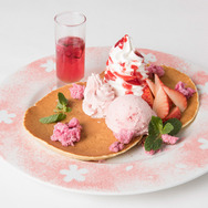 「タントタント」【3F】の「桜香る春色パンケーキ 」※1日20食限定 980円（税別）