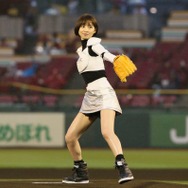 篠田麻里子 オリックス・バファローズ戦始球式