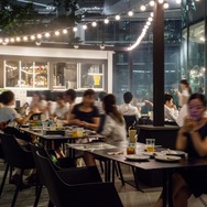 虎ノ門ヒルズ「虎ノ門ヒルズカフェ」テラス席