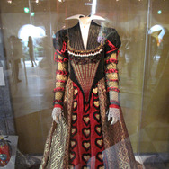 赤の女王（ヘレナ・ボナム＝カーター）の衣裳 photo:Yoko Saito