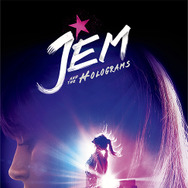 『ジェム＆ホログラムス』　Film (c) 2015 Universal Studios and Jem and the Holograms Productions, LLC. All Rights Reserved.Jem and the Holograms TM & (c) Hasbro