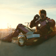 『アイアンマン2』 - Iron Man 2, the Movie: (C) 2010 MVL Film Finance LLC. Iron Man, the Character: TM & (C) 2010 Marvel Entertainment, LLC & subs. All Rights Reserved.