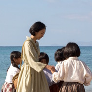 『海辺の生と死』　(C)2017島尾ミホ/島尾敏雄/株式会社ユマニテ