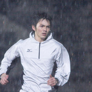 風が強く吹いている 5枚目の写真・画像