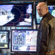 サロゲート 2枚目の写真・画像