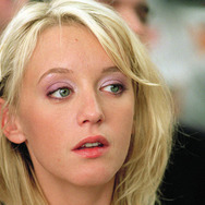 引き裂かれた女 9枚目の写真・画像