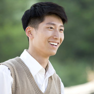 サンザシの樹の下で 4枚目の写真・画像