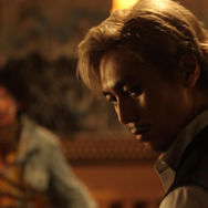 探偵ヨンゴン 義手の銃を持つ男 7枚目の写真・画像