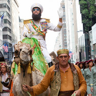 ディクテーター 身元不明でニューヨーク 1枚目の写真・画像