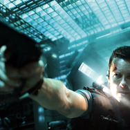 ロックアウト（2012） 1枚目の写真・画像